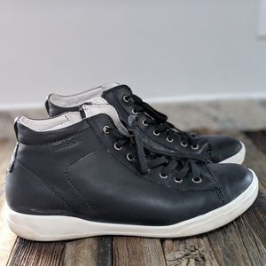 Black leather Josef Seibel hightops